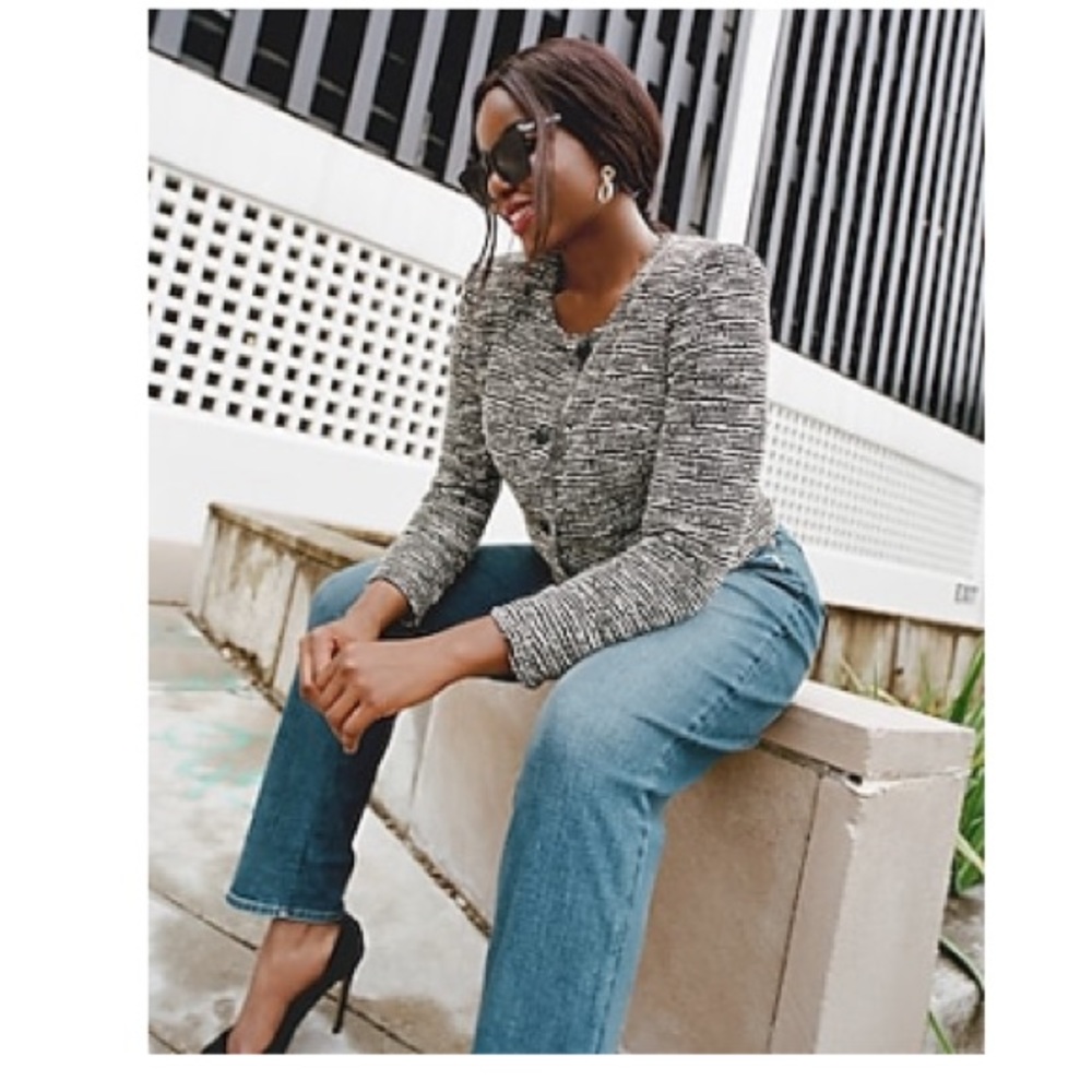 Scoop neck tweed jacket